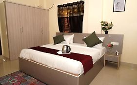 Hotel Royal Suites And Rooms Near Aig Hospital Gachibowli